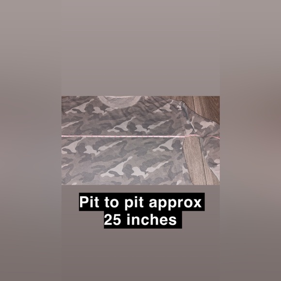 Old Navy Women’s Size Large Oversized Crew Neck Sweater Camo Gray Comfy Soft - Picture 2 of 6